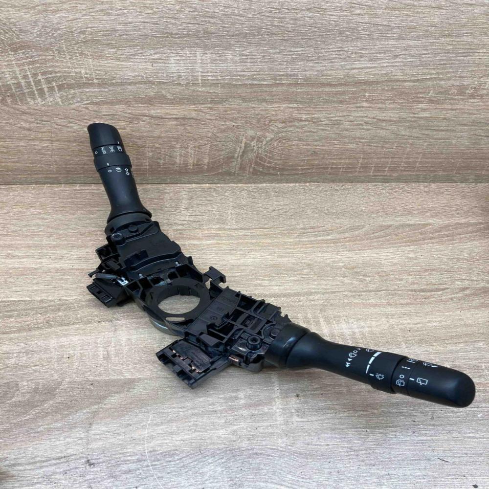 17F456 17F4654  Wiper turn signal indicator stalk/switch Subaru Legacy VII