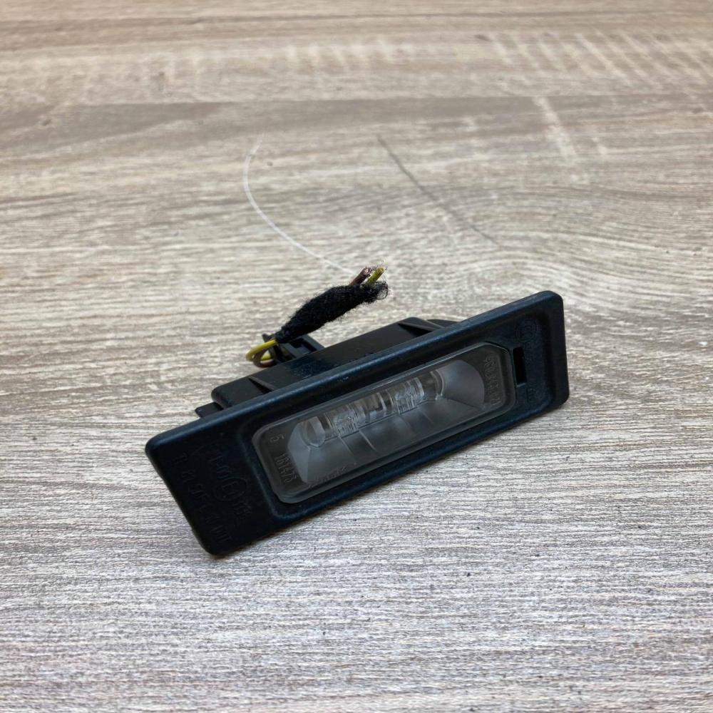4G0943021 A046341  Number plate light Audi A5 Sportback 8TA