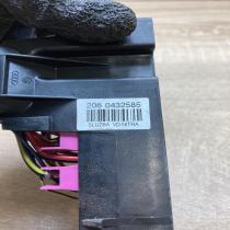 2060432585   Fuse module Audi A4 S4 B5 8D