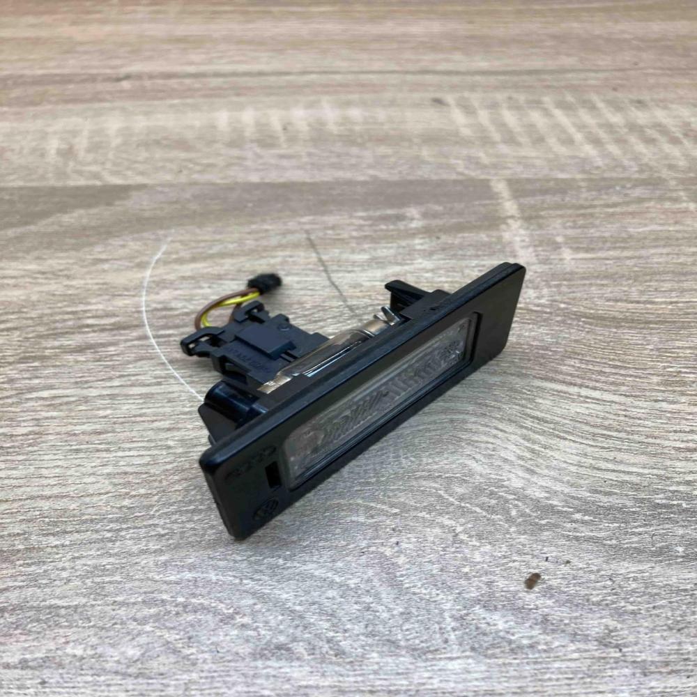8T0943021  With Plug Number plate light Audi A4 S4 B8 8K