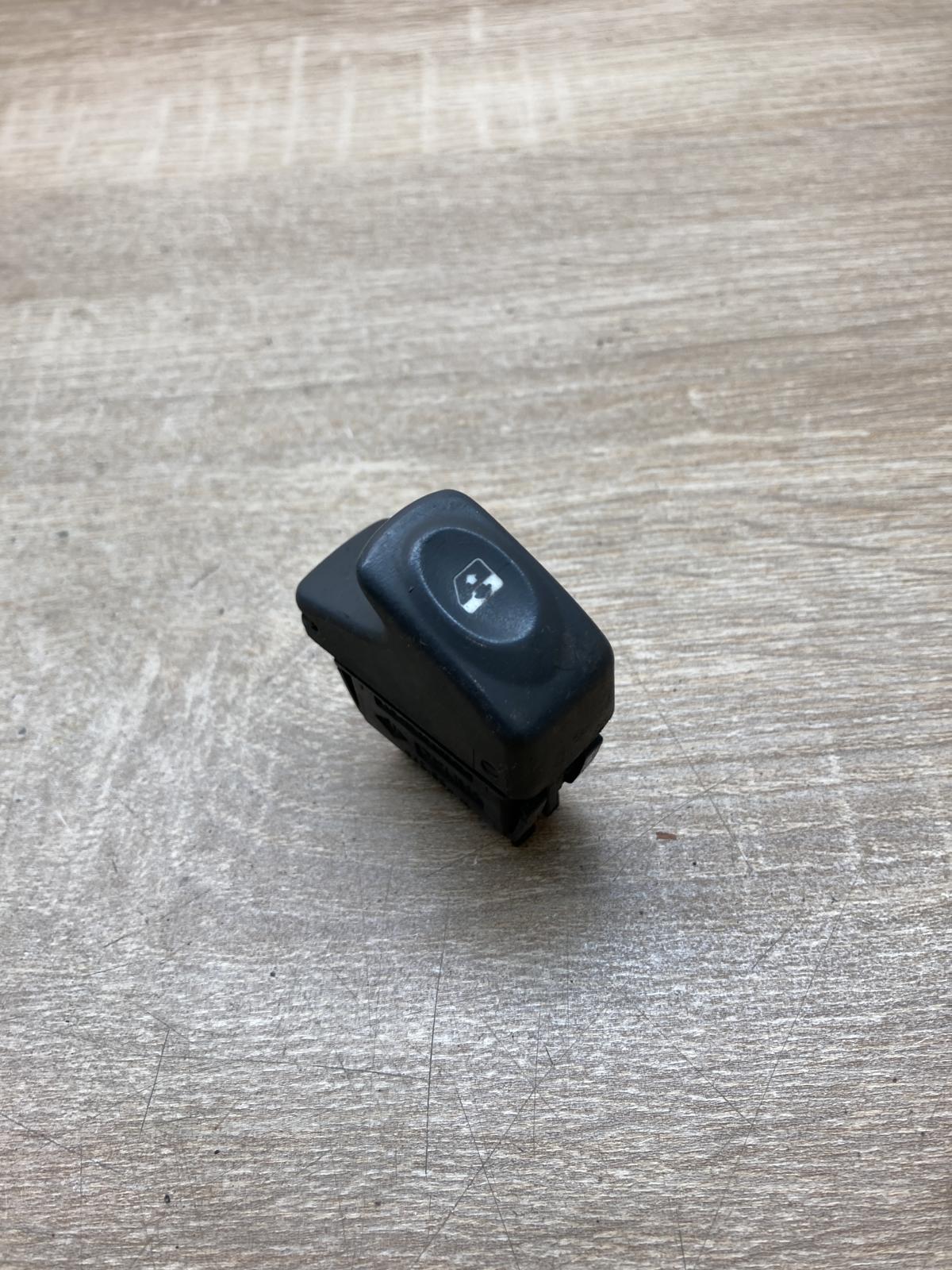432962K   Electric window control switch Renault Scenic I