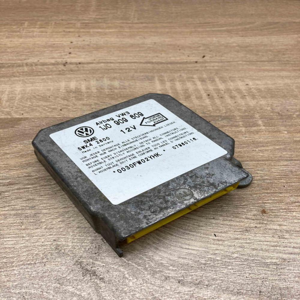 1J0909609 5WK42800  Airbag control unit/module Volkswagen Golf IV