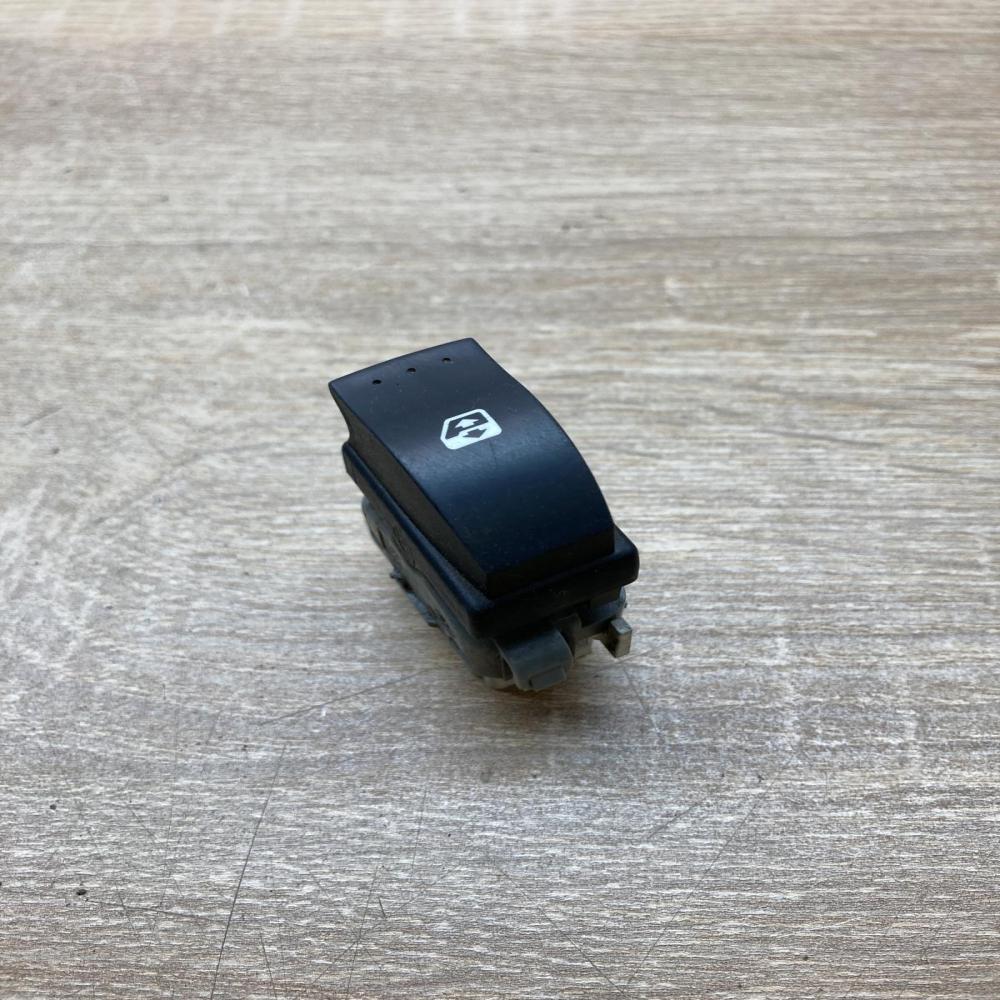 2808202   Electric window control switch Renault Scenic II -  Grand scenic II