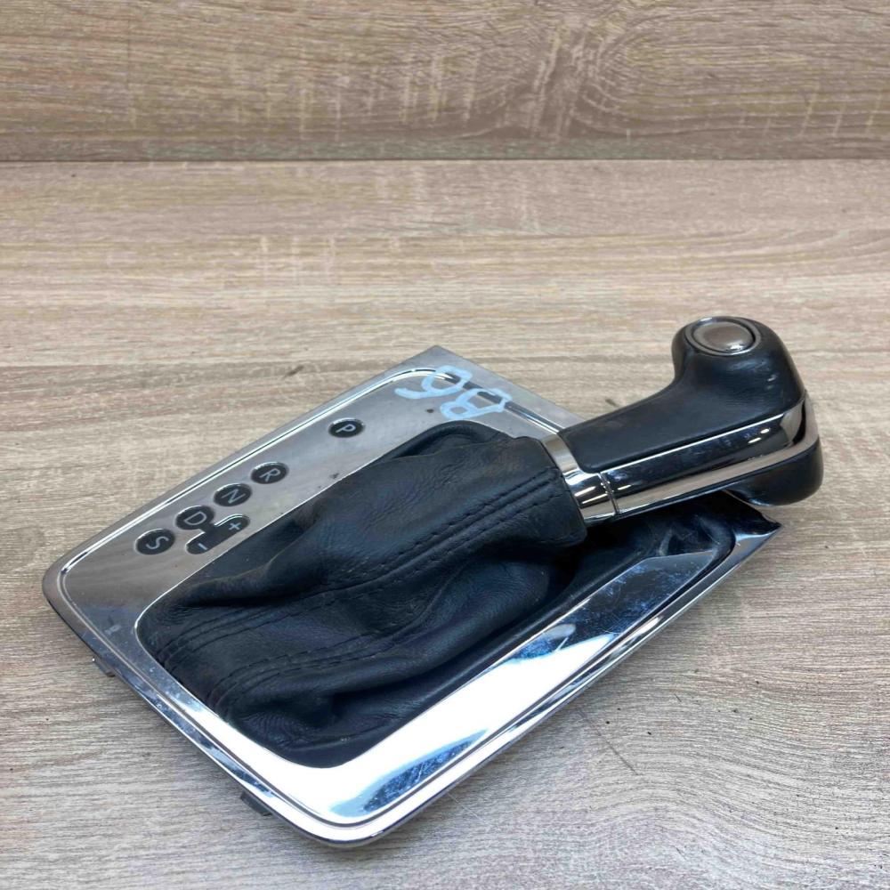 3C171320A   Gear lever shifter trim leather/knob Volkswagen PASSAT B6