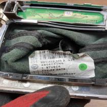 3C171320A   Gear lever shifter trim leather/knob Volkswagen PASSAT B6