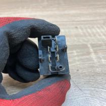 3B0959621D   Windscreen/window heater switch Volkswagen PASSAT B5