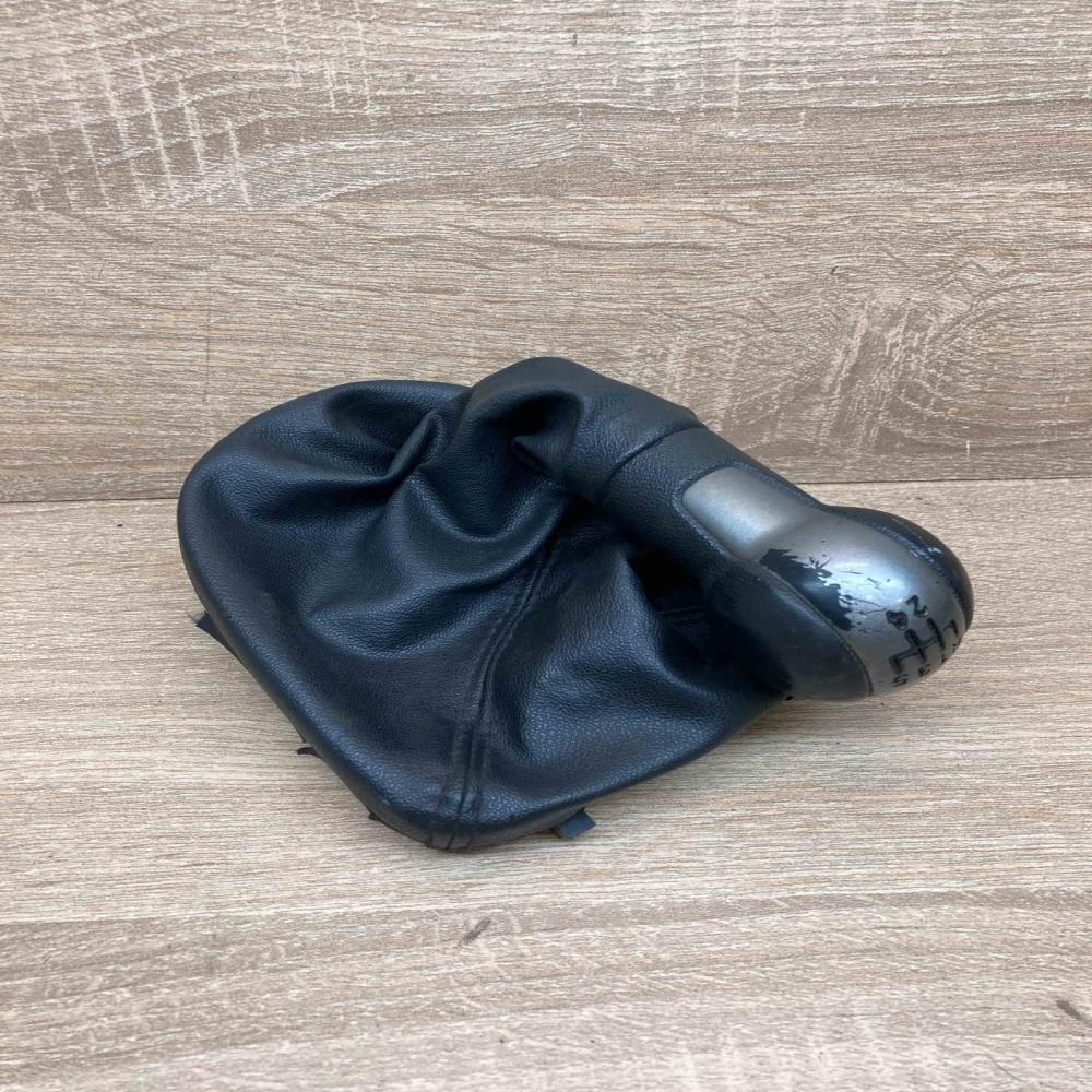 5P0711113F 5P0863279  Gear lever shifter trim leather/knob Seat Altea