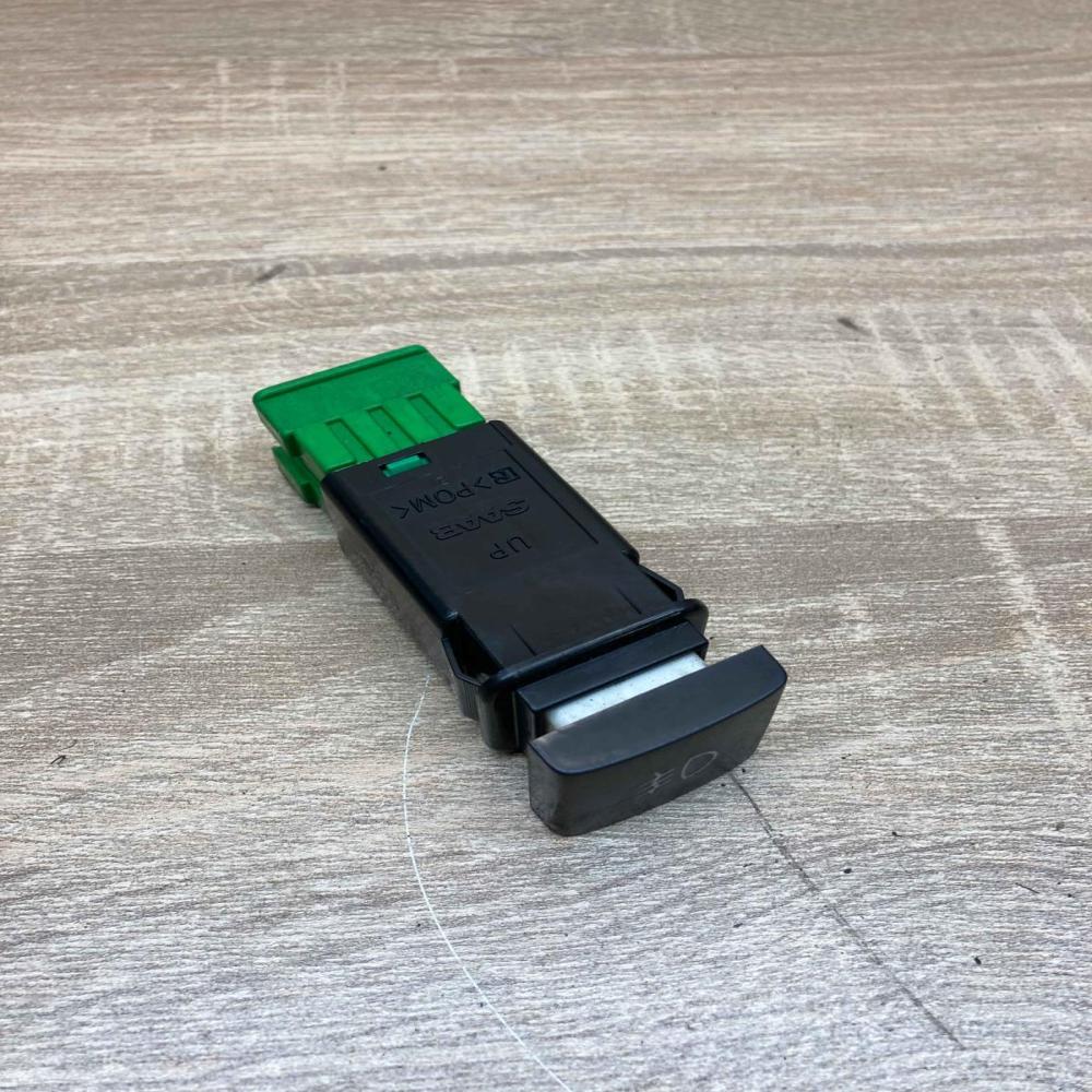 4409223   Fog light switch Saab 9-5