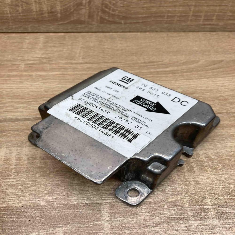 90565938 5WK4186 DC Airbag control unit/module Opel Omega B1