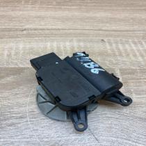 8E1820511C 0132801302  Air flap motor/actuator Audi A4 S4 B6 8E 8H