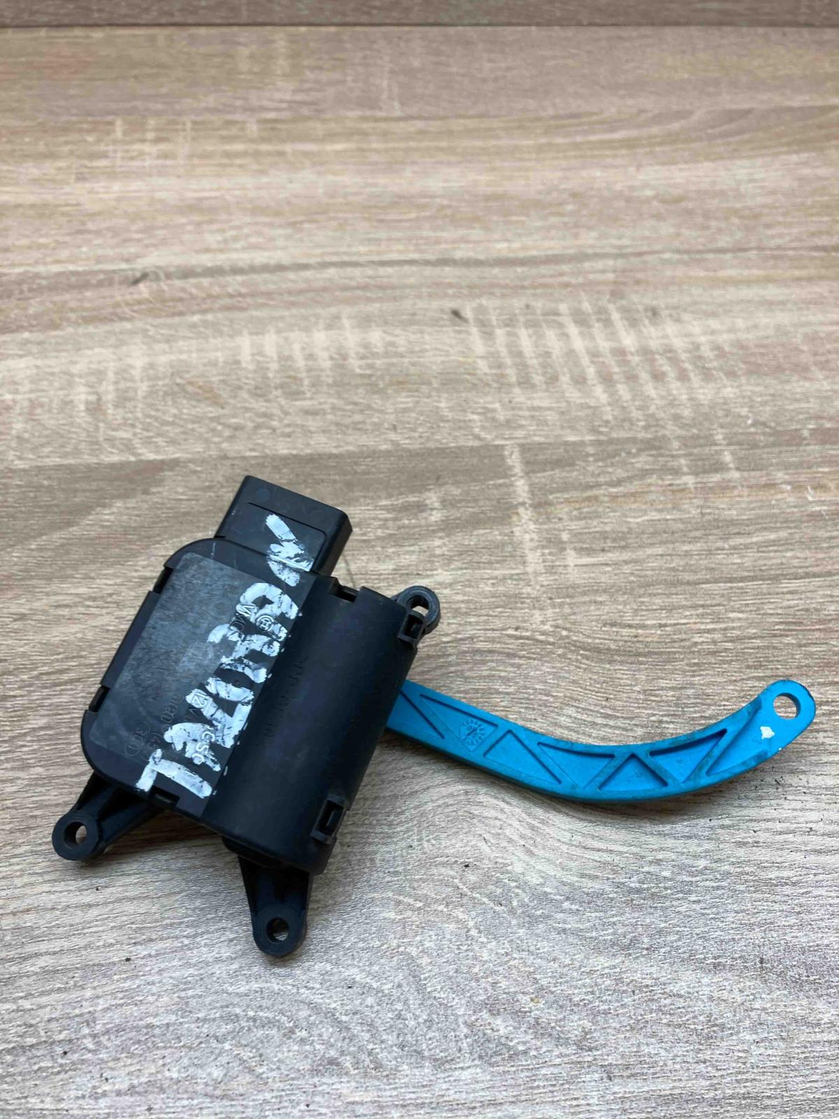 1K1907511E 0132801343  Air flap motor/actuator Volkswagen PASSAT B6