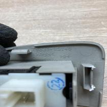 74231 05140 7423105140  Electric window control switch Toyota Avensis T250