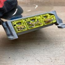 89170 44050 231000 2460  Airbag control unit/module Toyota Avensis T220