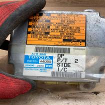 89170 44050 231000 2460  Airbag control unit/module Toyota Avensis T220