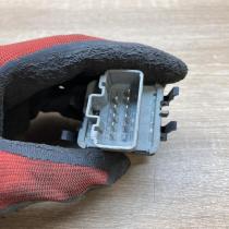 015088A   Electric window control switch Renault Megane II