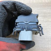 015088A   Electric window control switch Renault Megane II