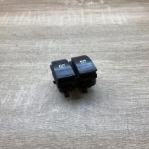 015088A   Electric window control switch Renault Megane II