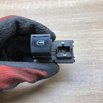 BG1ITALY   Electric window control switch Volkswagen Caddy