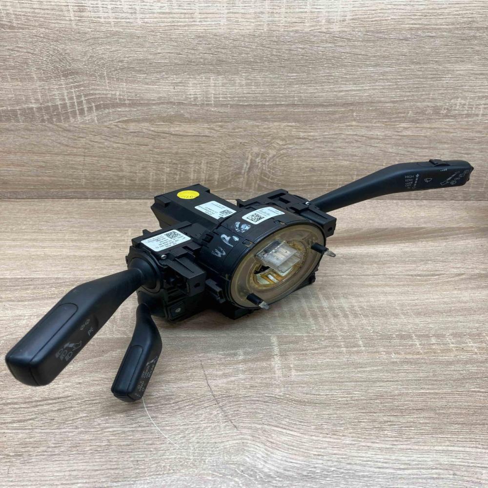 3C0953549AD 3C9953513AG  Wiper turn signal indicator stalk/switch Volkswagen PAS