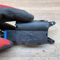 0132801362 116880 2921  Air flap motor/actuator Volkswagen PASSAT B6