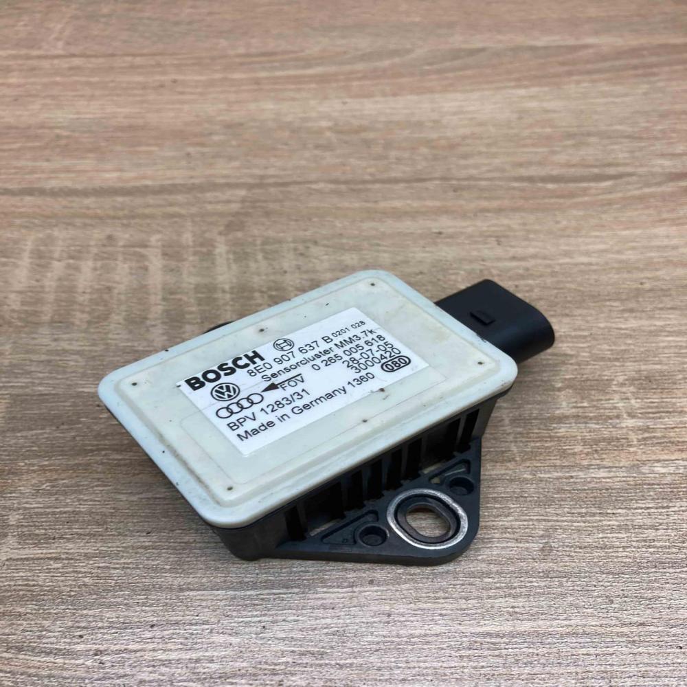 8E0907637B 0265005618  ESP acceleration yaw rate sensor Audi A6 S6 C6 4F