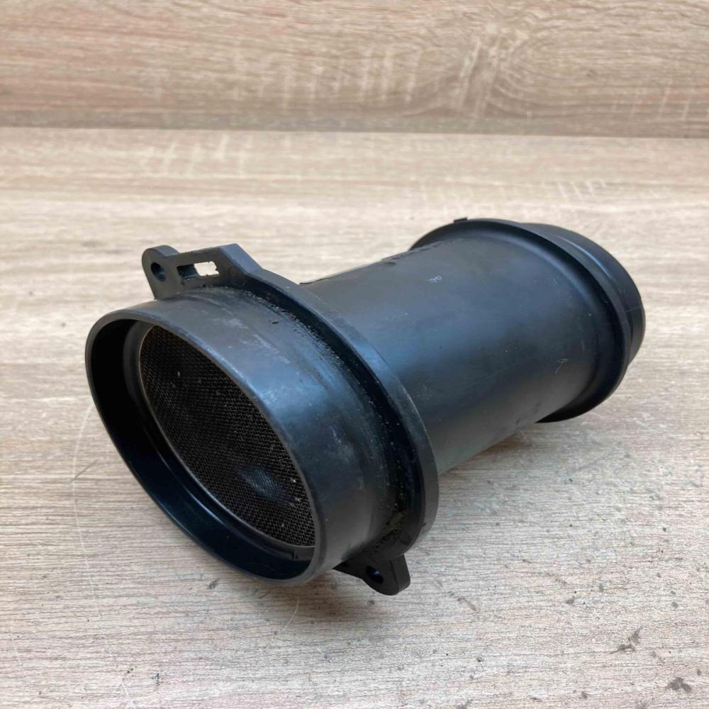 72218438 1J0973705  Mass air flow meter Volkswagen Touareg I