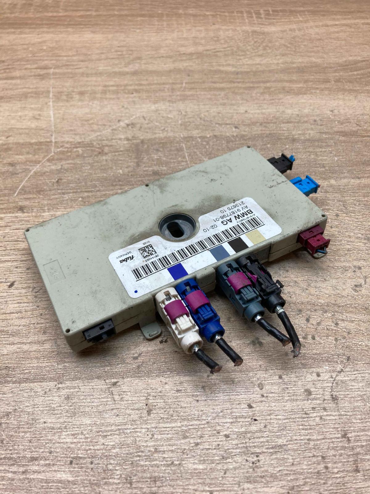 9187798 21367510  Aerial antenna amplifier BMW 3 E90 E91