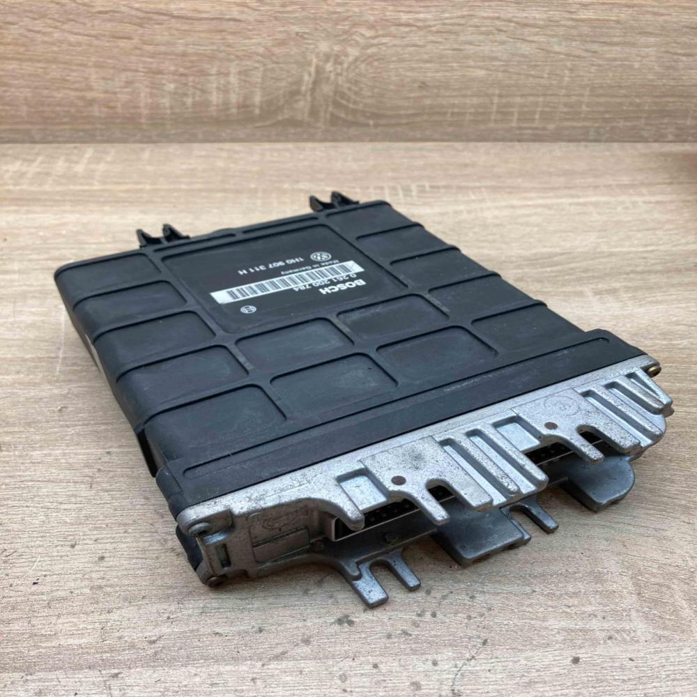 1H0907311H 0261200784  Engine control unit/module ECU Volkswagen Golf III