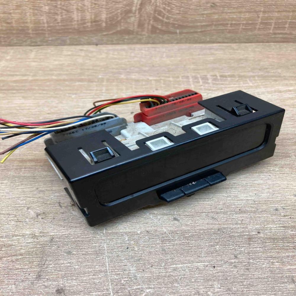 P7700428029A 21648755 7  Screen/display/small screen Renault Scenic I