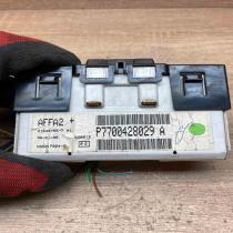 P7700428029A 21648755 7  Screen/display/small screen Renault Scenic I