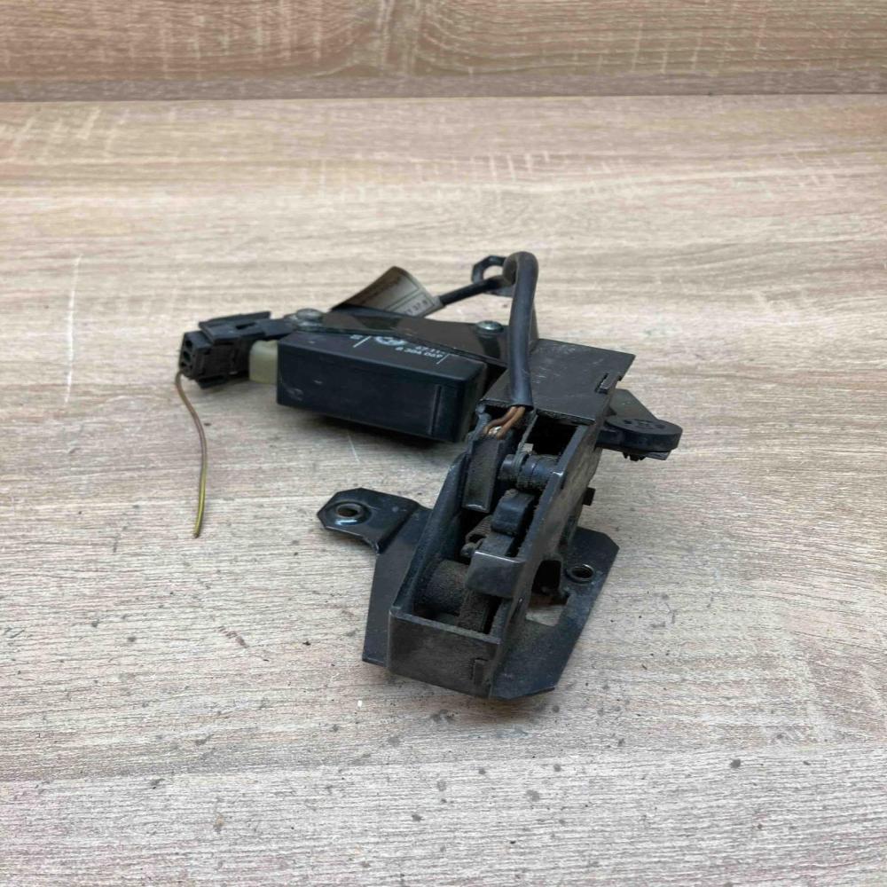 8384069 8381137  Tailgate/trunk/boot lock/catch/latch BMW 5 E39