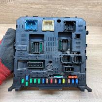9664058880   Central body control module Citroen C5