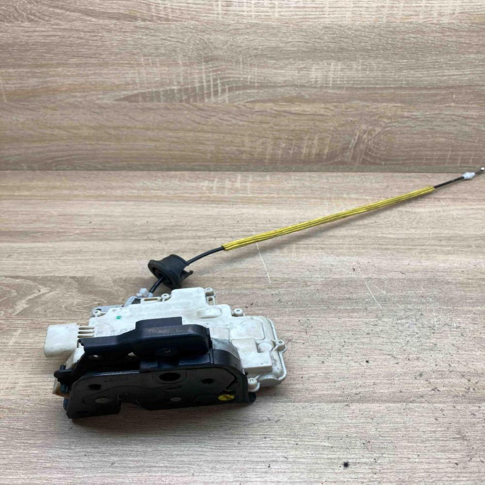 4A0839015A   Rear door lock Audi A6 S6 C4 4A