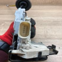 4A0839015A   Rear door lock Audi A6 S6 C4 4A