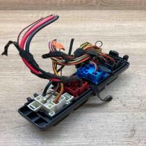 1K2937503B 4H0951253A  Fuse module Volkswagen Golf VI