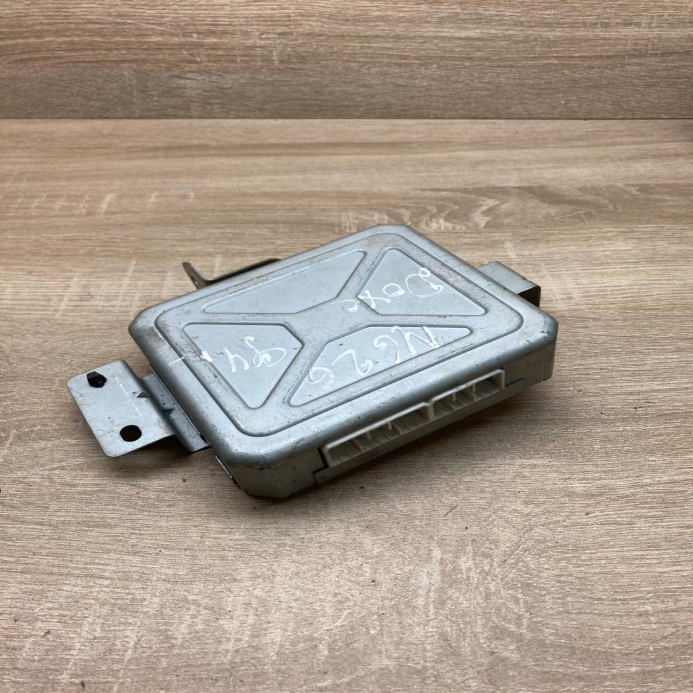 GA2A 67650   Engine control unit/module ECU Mazda 626