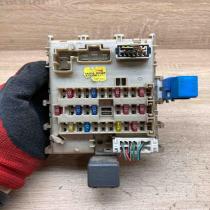 243505M300   Fuse module Nissan Almera N16