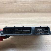 89661 05D51 MB275900 1431  Engine control unit/module ECU Toyota Avensis T270