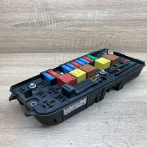 13170899 519066104 CR Fuse module Opel Signum