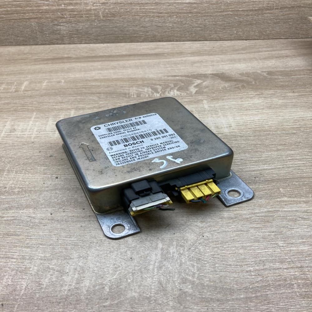 4606028 0285001092 19224AE Airbag control unit/module Chrysler Stratus