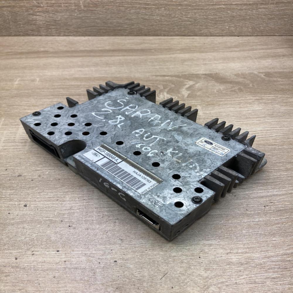 94GP 18B849 A   Sound amplifier Volkswagen Sharan