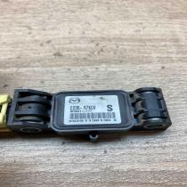C235 57KC0   Airbag deployment crash/impact sensor Mazda 5