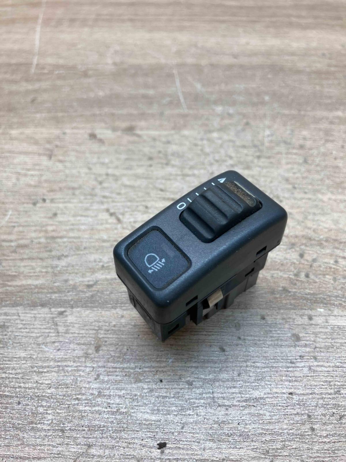 9162960 97W49K 4970 Headlight level height control switch Volvo S70  V70  V70 XC