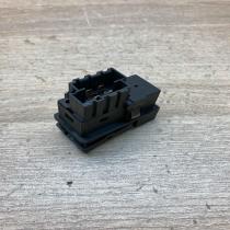 3545793   Fog light switch Volvo 850