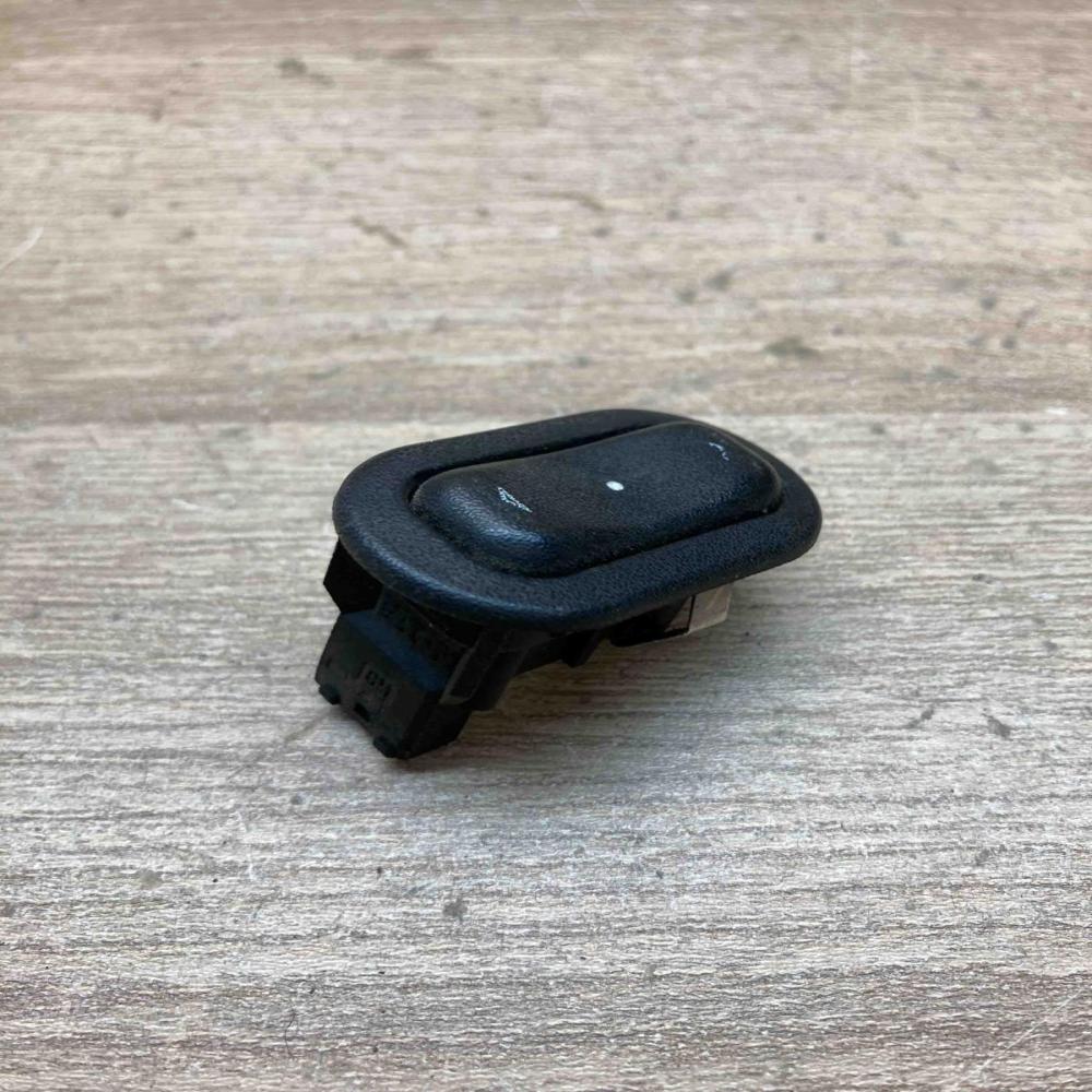 90561388 13363100  Electric window control switch Opel Astra G