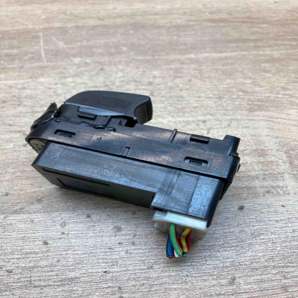 CC3366380A K0021 5339T5 Electric window control switch Mazda 5
