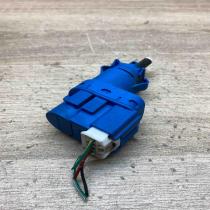 BP4K   Brake pedal sensor switch Mazda 3 I