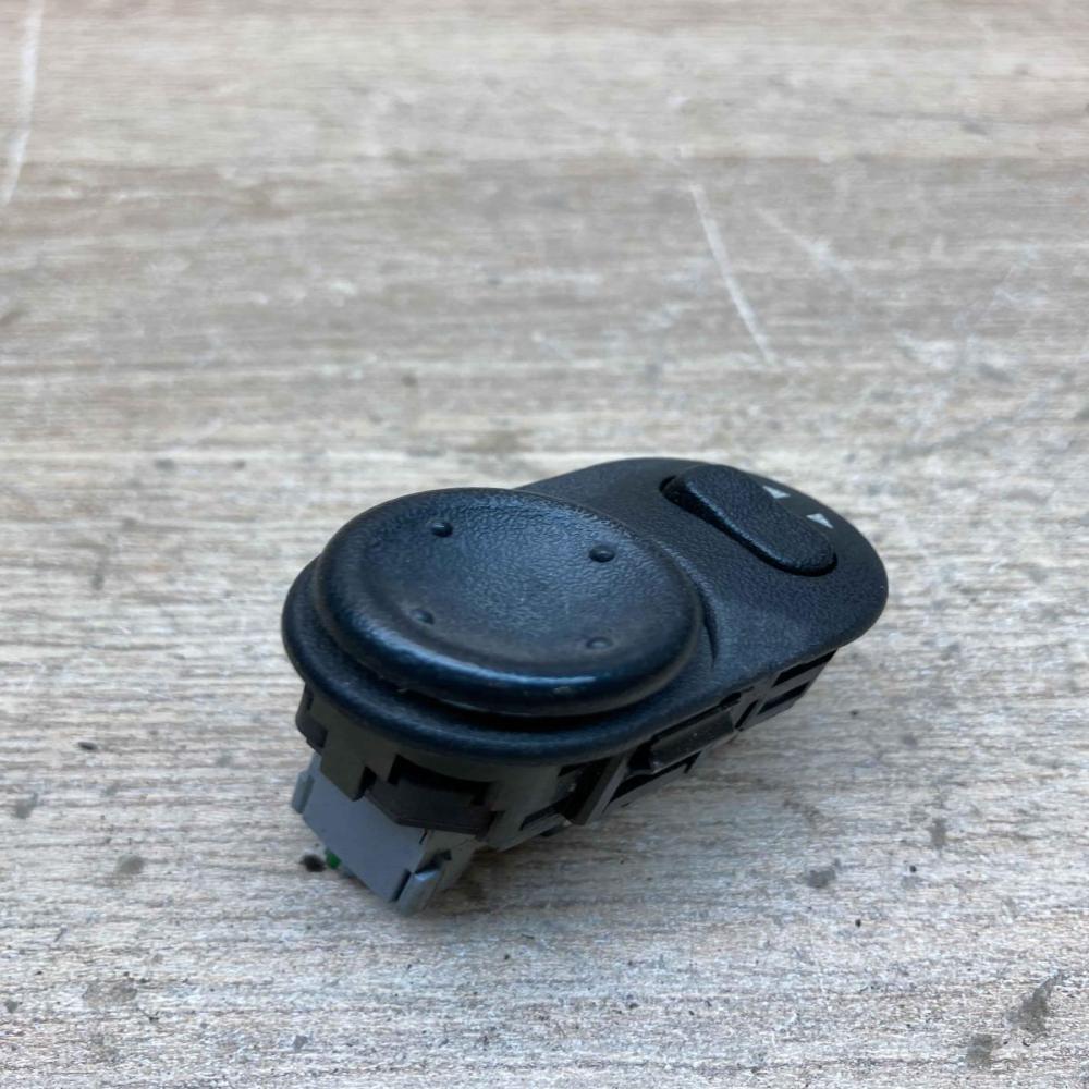 09226861 1213R FT Wing mirror switch Opel Zafira A