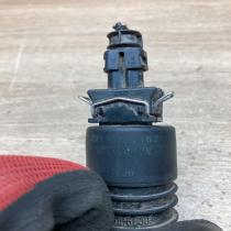 90563762   Windscreen/windshield washer pump Opel Signum