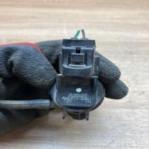 8603102451   Windscreen/windshield washer pump Mazda 5
